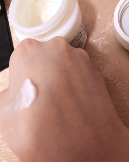 ザ・モイスチャライジング ソフト クリーム/LA MER/フェイスクリームを使ったクチコミ(2枚目)