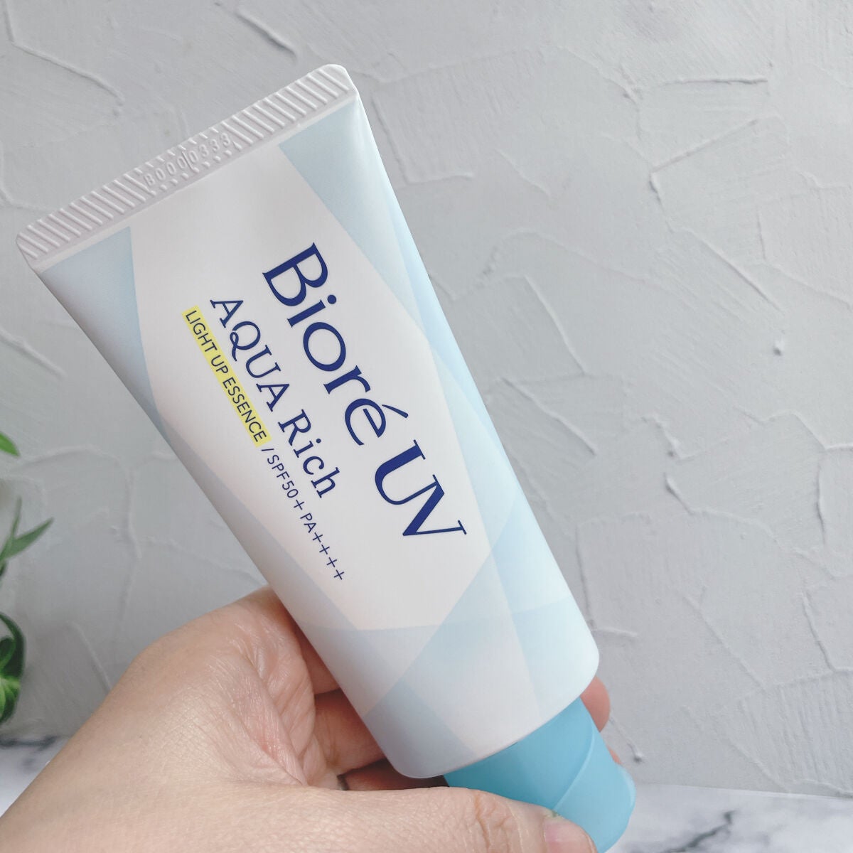 ビオレUV アクアリッチ ライトアップエッセンス/ビオレ/日焼け止めクリームを使ったクチコミ(2枚目)