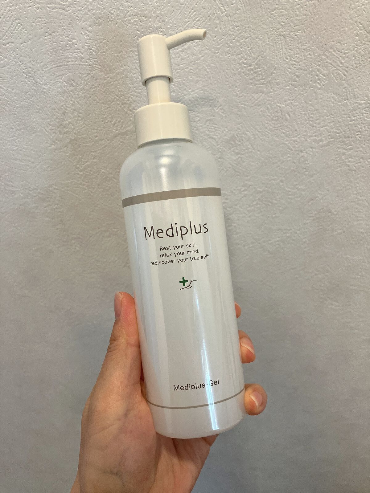 メディプラスさんからメディプラスゲルいただきましたー♡

🌸洗顔後まっさらな肌に、これ1本でもライン使いでも
🌸世界初、体幹スキンケア成分グリセナジーRB配合！
🌸乾燥が原因のゆらぎ肌やハリ不足までケア。乾燥小じわも目立ちにくく


