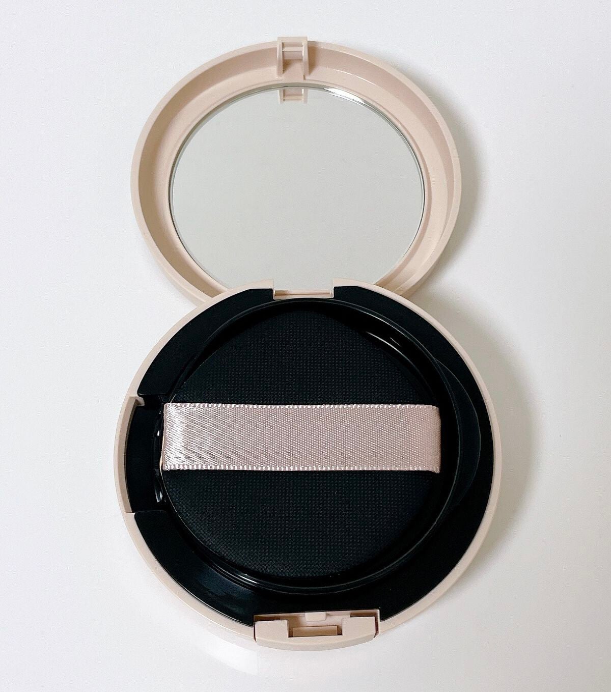 クッションファンデーション/CEZANNE/クッションファンデーションを使ったクチコミ(4枚目)