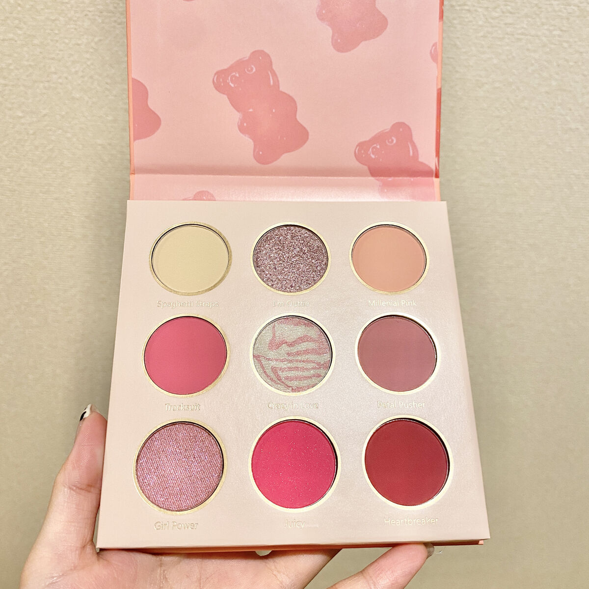 SHEGLAM Eye Candy アイパレットのクチコミ「パケだけじゃない！可愛い溢れるアイシャドウ💘
"SHEGLAM Eye Candy アイパレッ.....」（2枚目）