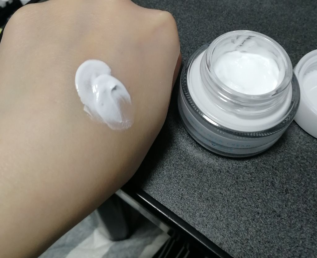 トーンアップクリーム ミルクホワイト/モウシロ/化粧下地を使ったクチコミ(3枚目)