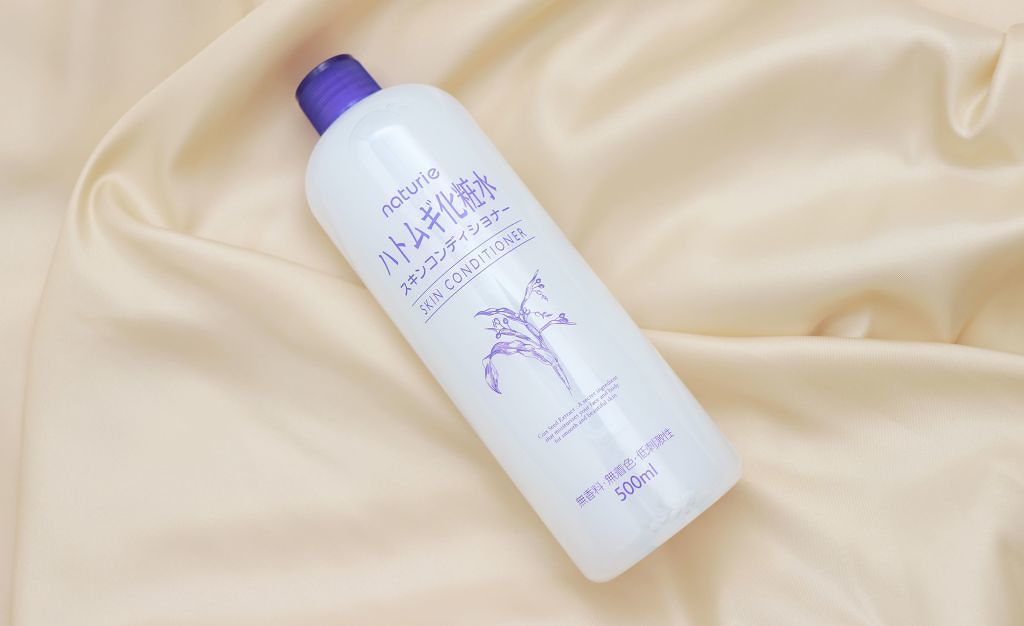 ベストコスメ2019総合大賞第3位 ナチュリエ ハトムギ化粧水(ナチュリエ スキンコンディショナー R )