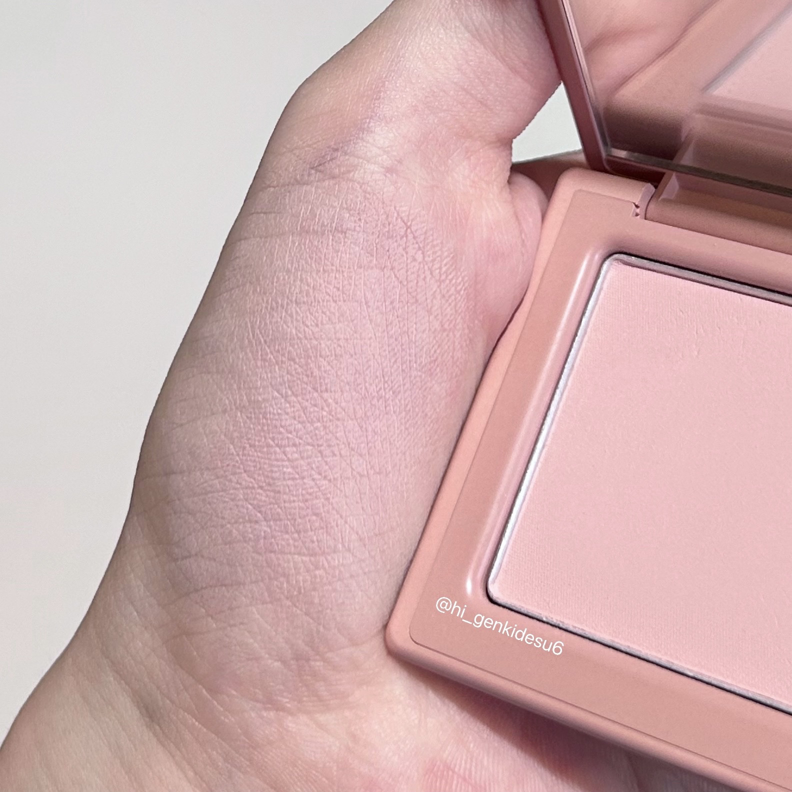 チークステイン ブラッシャー 08 モーブ ヘイズ/VDL/パウダーチークを使ったクチコミ（3枚目）