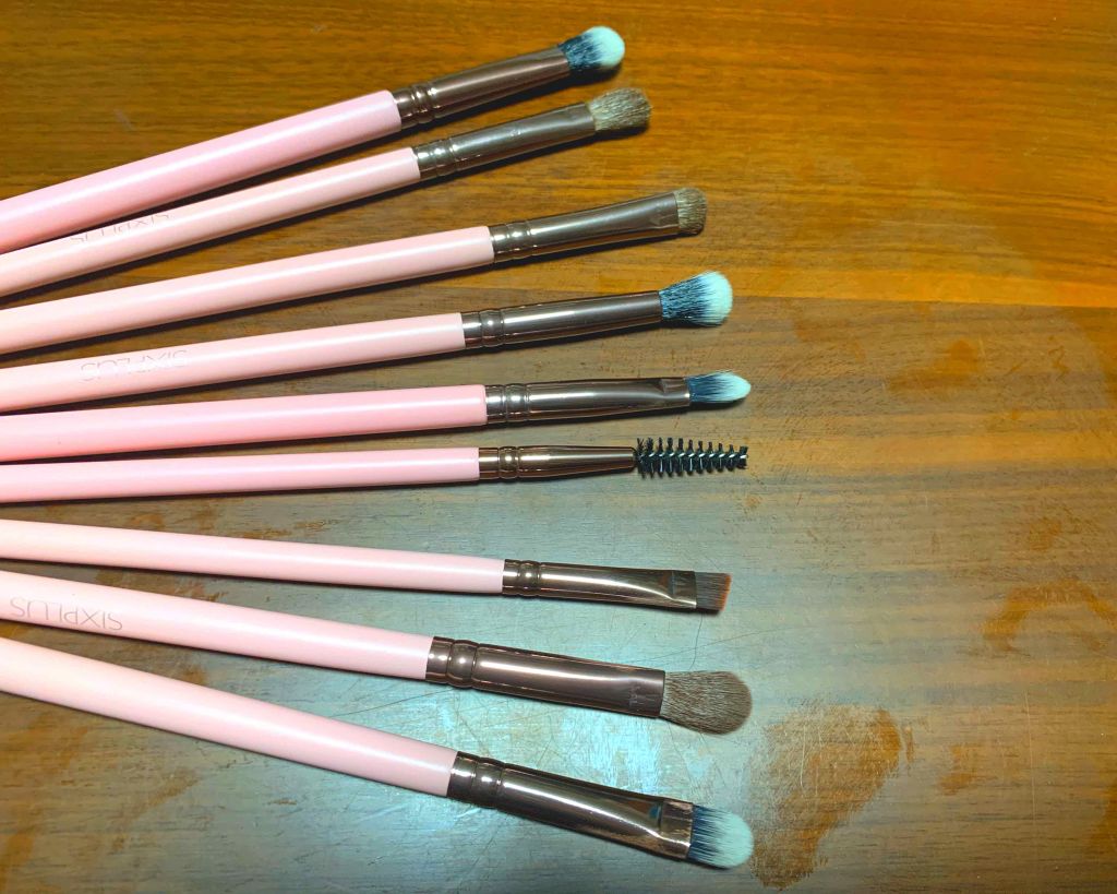 ピンク色 メイクブラシ15本セット/SIXPLUS/メイクブラシを使ったクチコミ（3枚目）