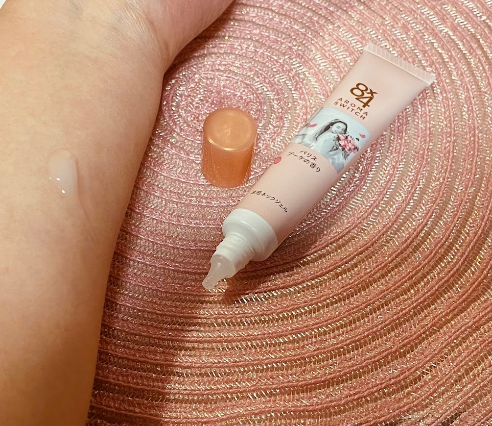 8x4 アロマスイッチ 涼感ネックジェル パリスブーケの香り/8x4/デオドラント・制汗剤を使ったクチコミ(4枚目)