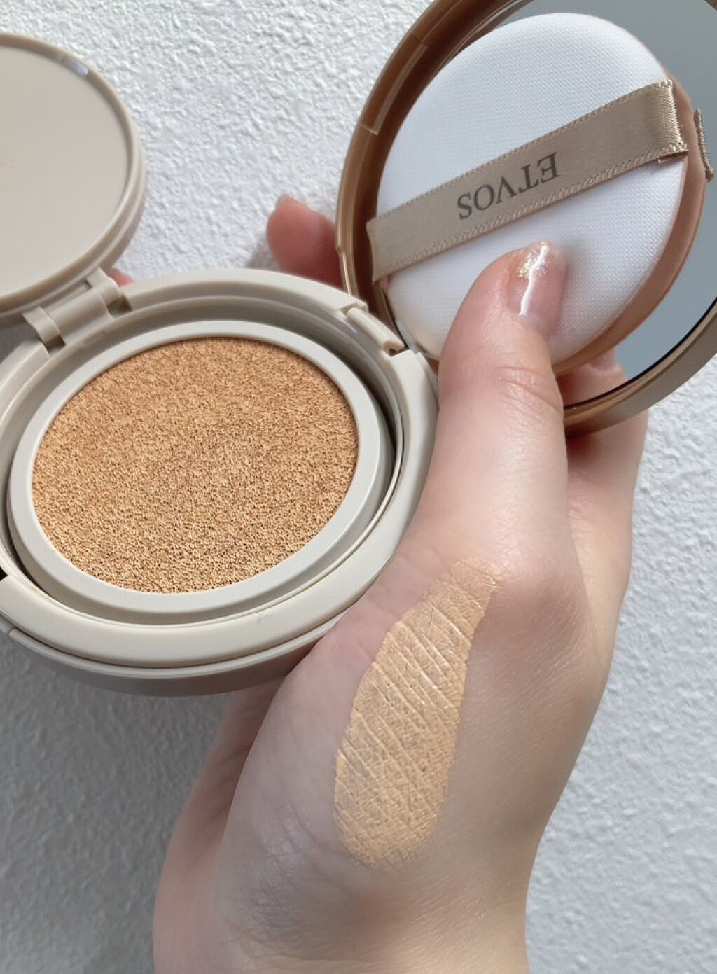 ミネラルグロウスキンクッション ナチュラル/エトヴォス/クッションファンデーションを使ったクチコミ（2枚目）