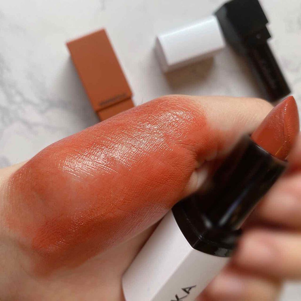 ウォータリーシアー リップスティック 06 LEONARD/Laka/口紅を使ったクチコミ（2枚目）