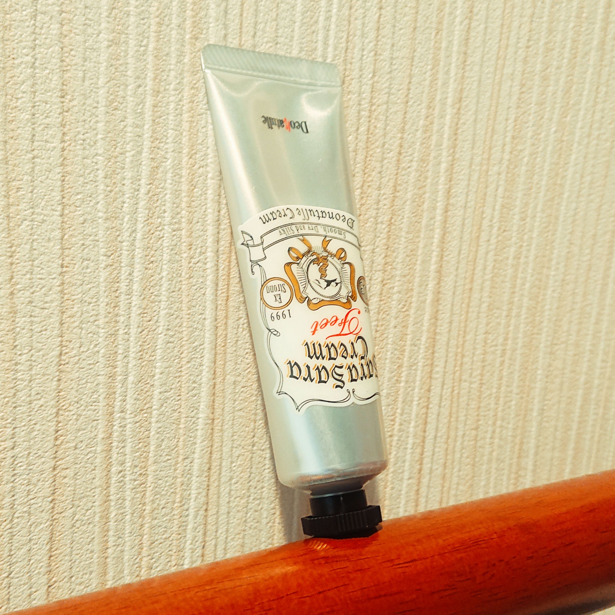 薬用足指さらさらクリーム/デオナチュレ/デオドラント・制汗剤を使ったクチコミ（1枚目）