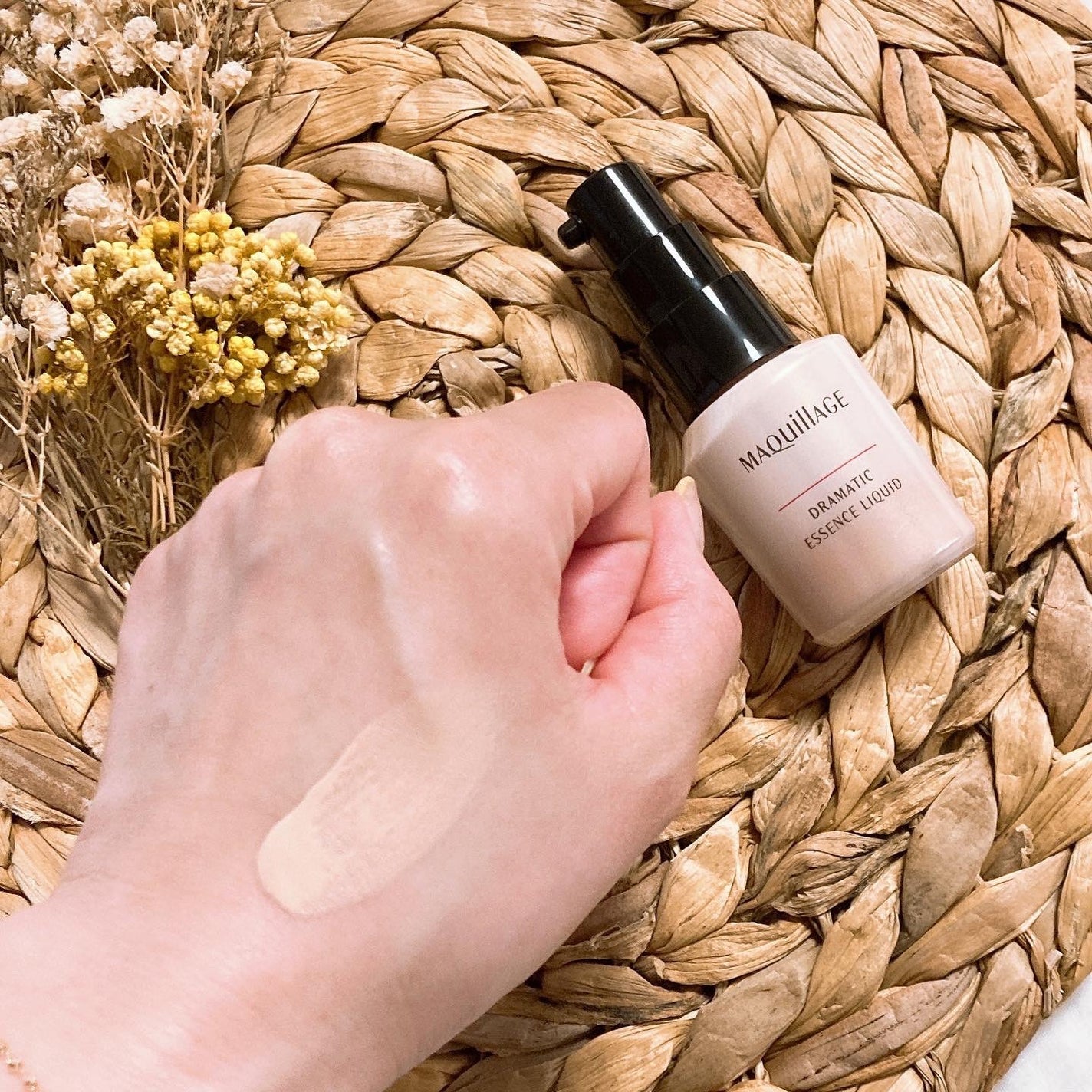 ドラマティックエッセンスリキッド/マキアージュ/リキッドファンデーションを使ったクチコミ(4枚目)