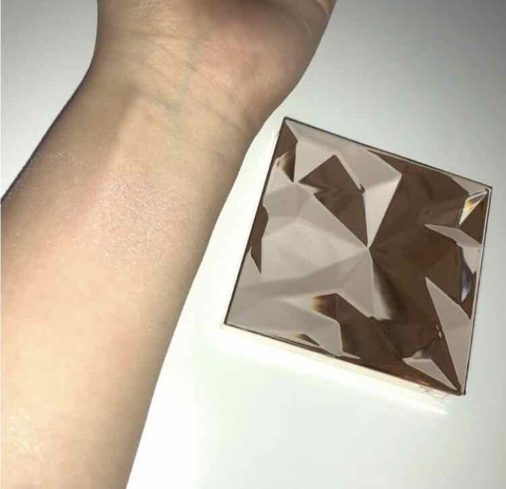 クレ・ド・ポー ボーテ レオスールデクラ/クレ・ド・ポー ボーテ/パウダーハイライトを使ったクチコミ(3枚目)