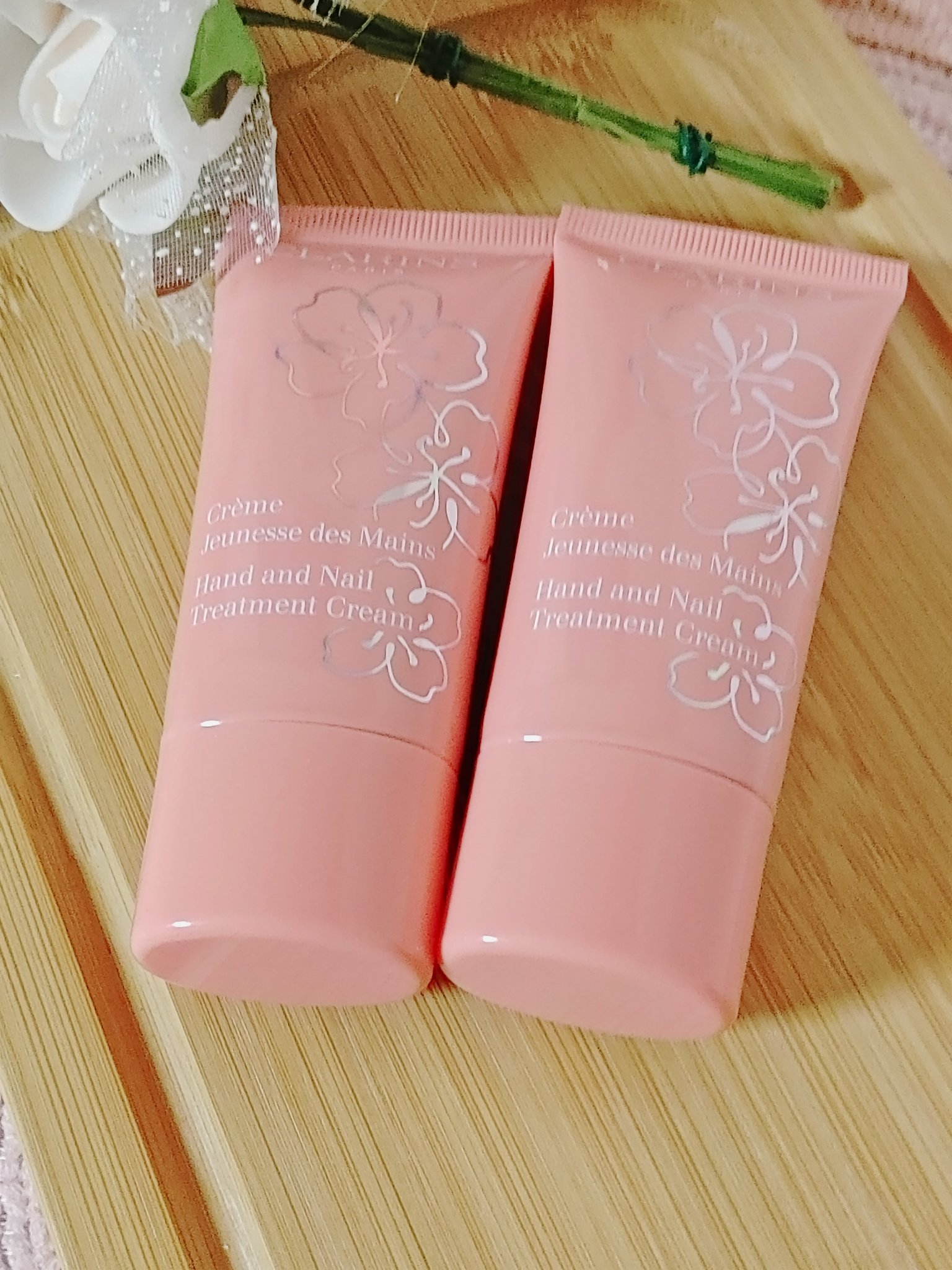 ハンド／ネイル トリートメント クリーム 30mL（フェアリー ブロッサム）/CLARINS/ハンドクリームを使ったクチコミ（3枚目）