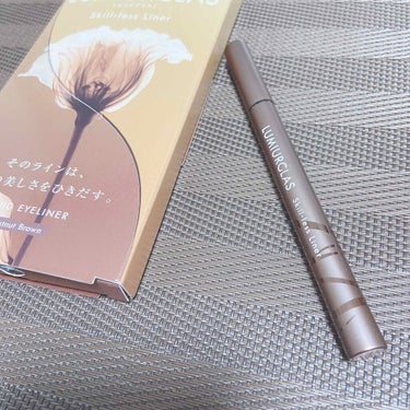 商品名#Skill-less Liner（スキルレスライナー）
LUMIURGLAS
品番　03チェスナットブラウン

LIPSさんより、 #提供 させて頂きました。


チョコレートの様な、程よい色付