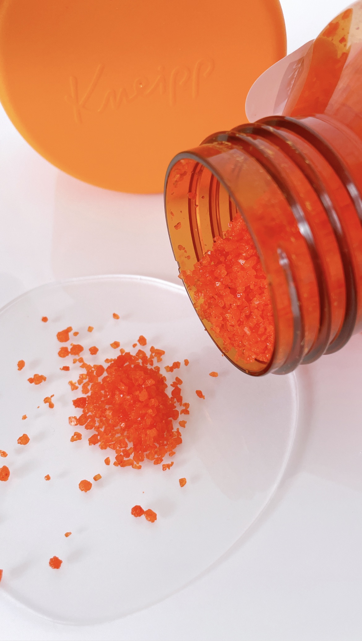 クナイプ バスソルト ネロリの香り 850g【旧】/クナイプ/無機塩系入浴剤を使ったクチコミ（2枚目）