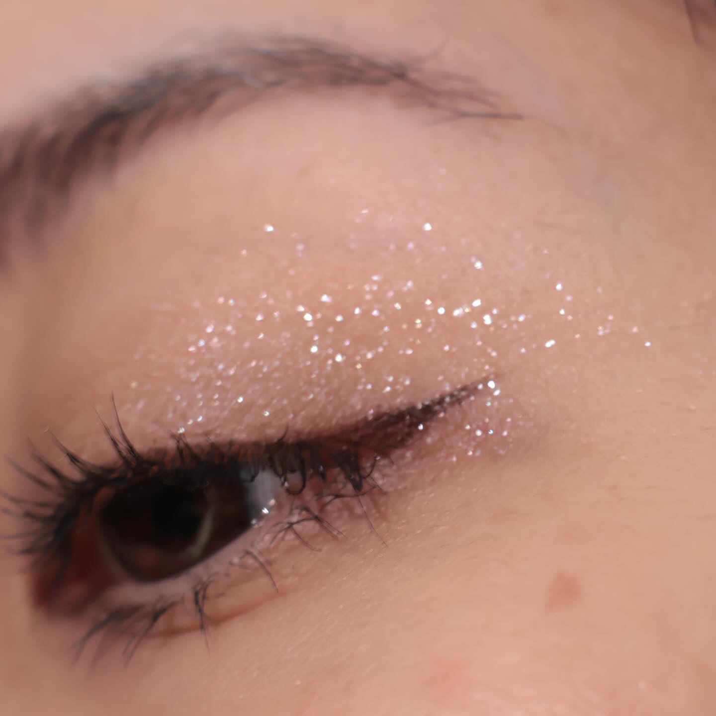 Super Shock Shadow/ColourPop/単色アイシャドウを使ったクチコミ（2枚目）