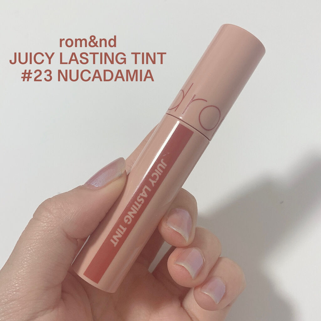 ジューシーラスティングティント/rom&nd/リップティントを使ったクチコミ（2枚目）