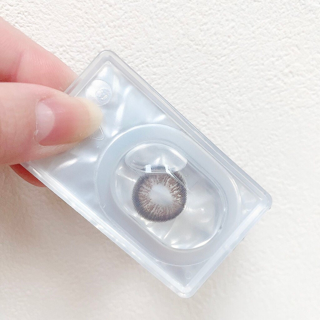 フラワーアイズR/株式会社ビューフロンティア/カラーコンタクトレンズを使ったクチコミ(3枚目)