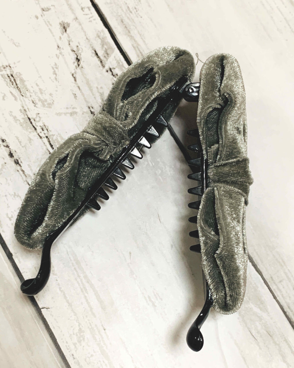 ベロア調リボンバナナクリップ/キャンドゥ/ヘアアクセサリーを使ったクチコミ（2枚目）