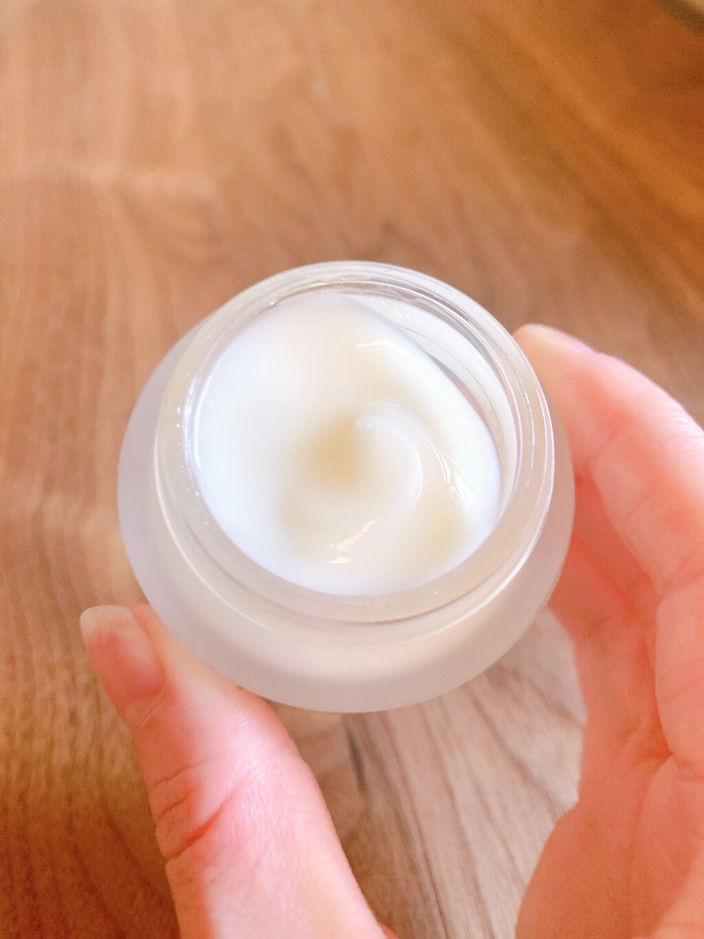 日高 on LIPS 「本気のエイジングケア。30代半ばになり、肌の悩みが尽きない。。..」(3枚目)