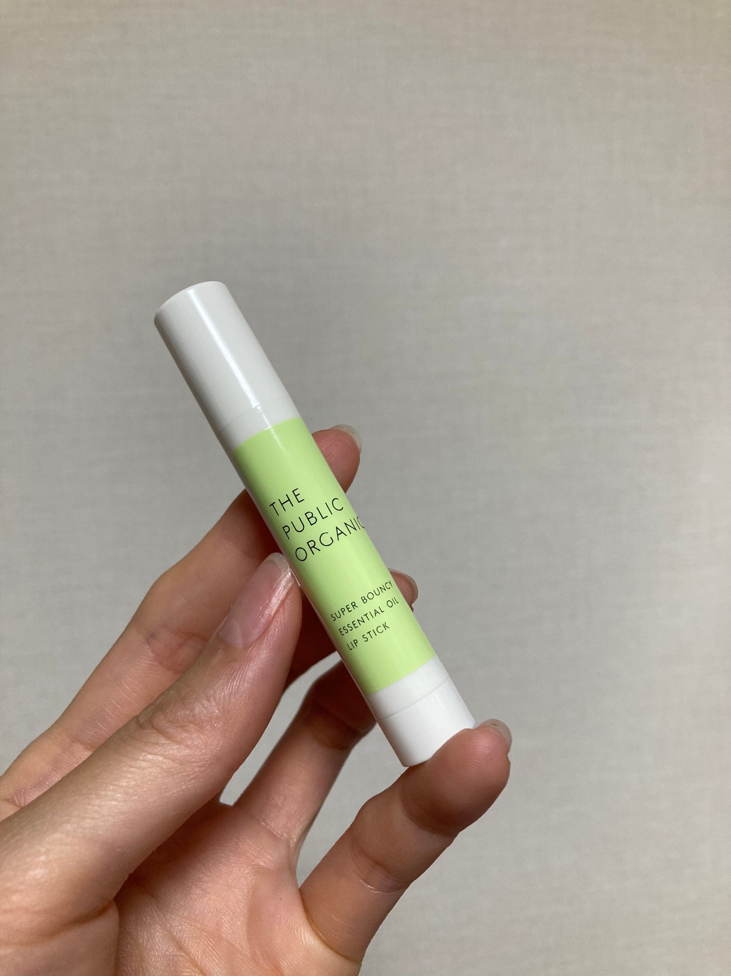 スーパーバウンシー リップスティック/THE PUBLIC ORGANIC/リップクリームを使ったクチコミ(4枚目)