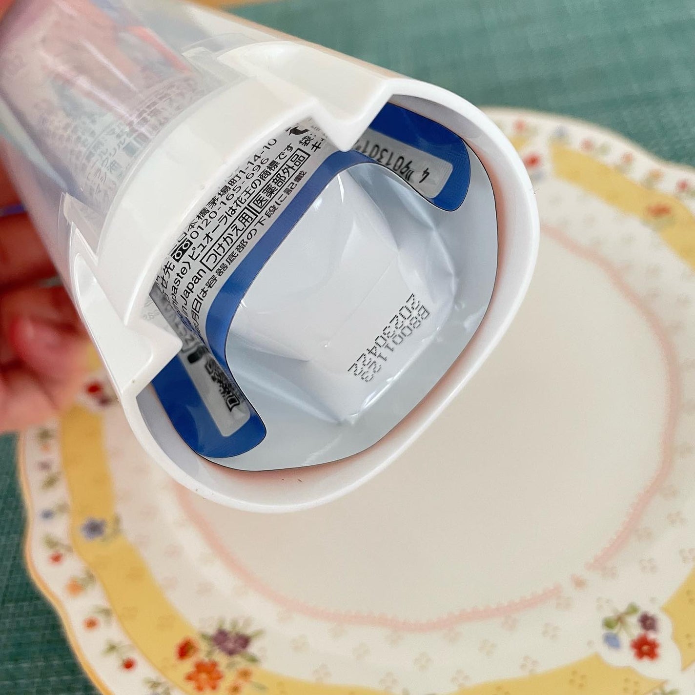 ピュオーラ36500 歯の根元コートジェルハミガキ/ピュオーラ/歯磨き粉を使ったクチコミ(7枚目)