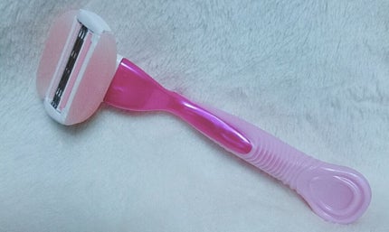 ヴィーナス コンフォートスムース フラワーパフューム/Gillette Venus/ボディグッズを使ったクチコミ(4枚目)