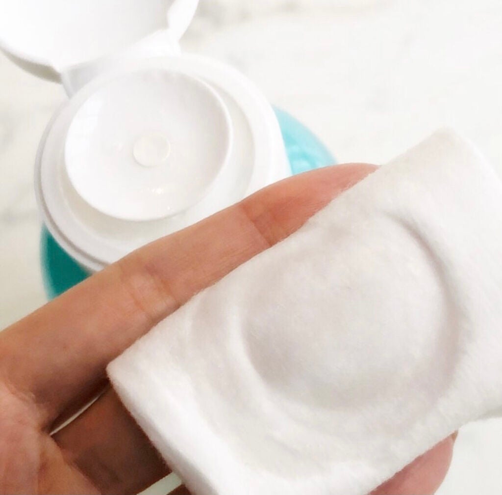 himekuma on LIPS 「洗顔で落としきれない古い角質や毛穴汚れをふき取り、肌の透明感を..」(4枚目)