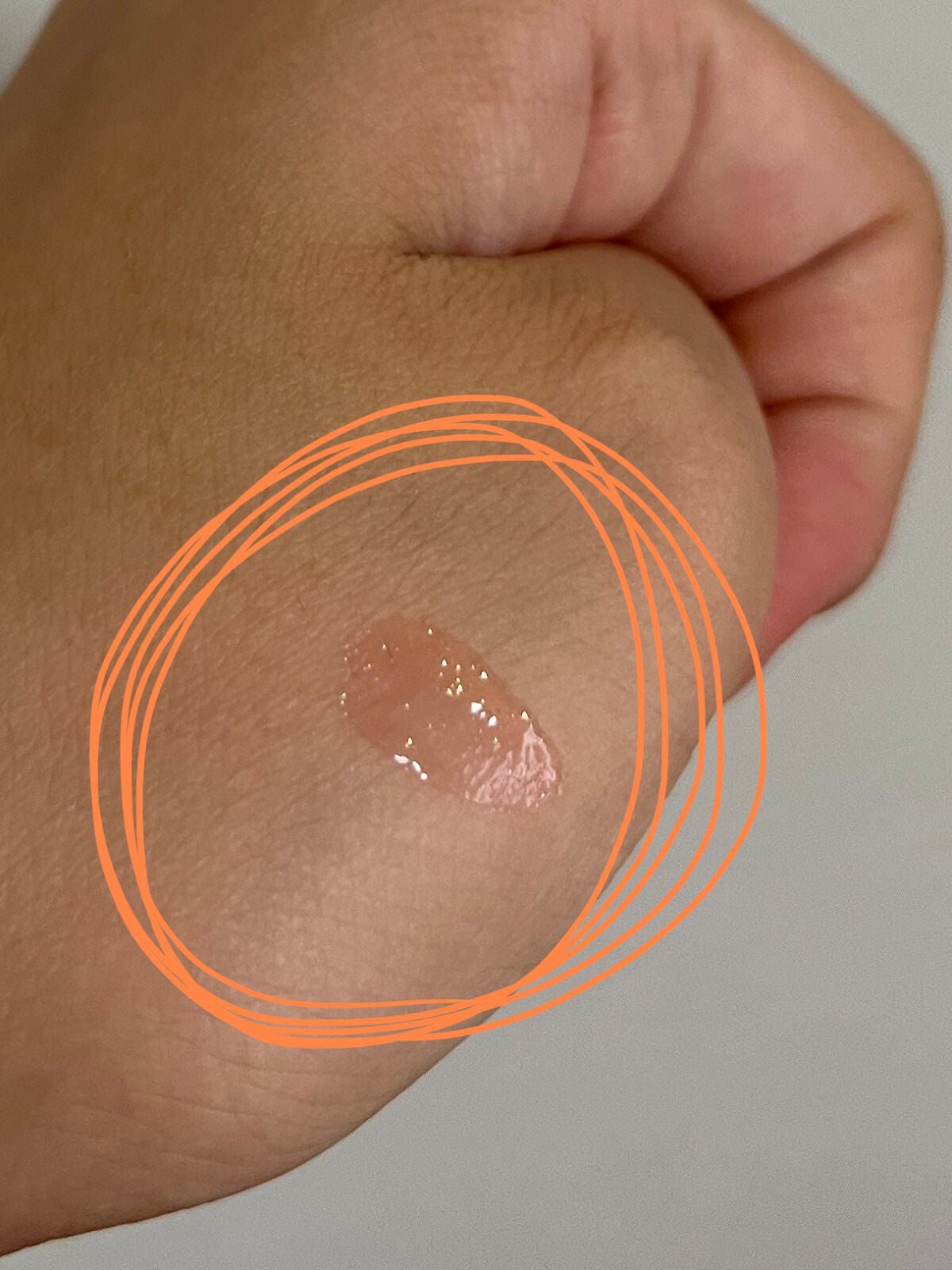 ナイトバカンスリップジェル/KATE/口紅を使ったクチコミ(4枚目)