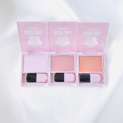 パウダーブラッシュ/DAISY DOLL by MARY QUANT/パウダーチークを使ったクチコミ(1枚目)