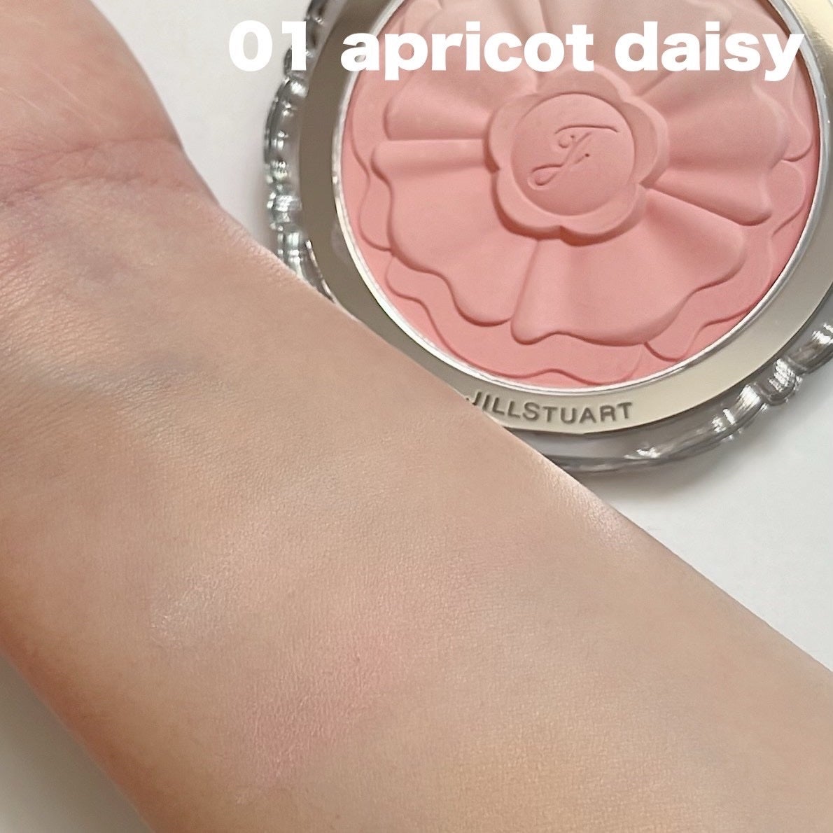 ジルスチュアート パステルペタル ブラッシュ/JILL STUART/パウダーチークを使ったクチコミ(3枚目)