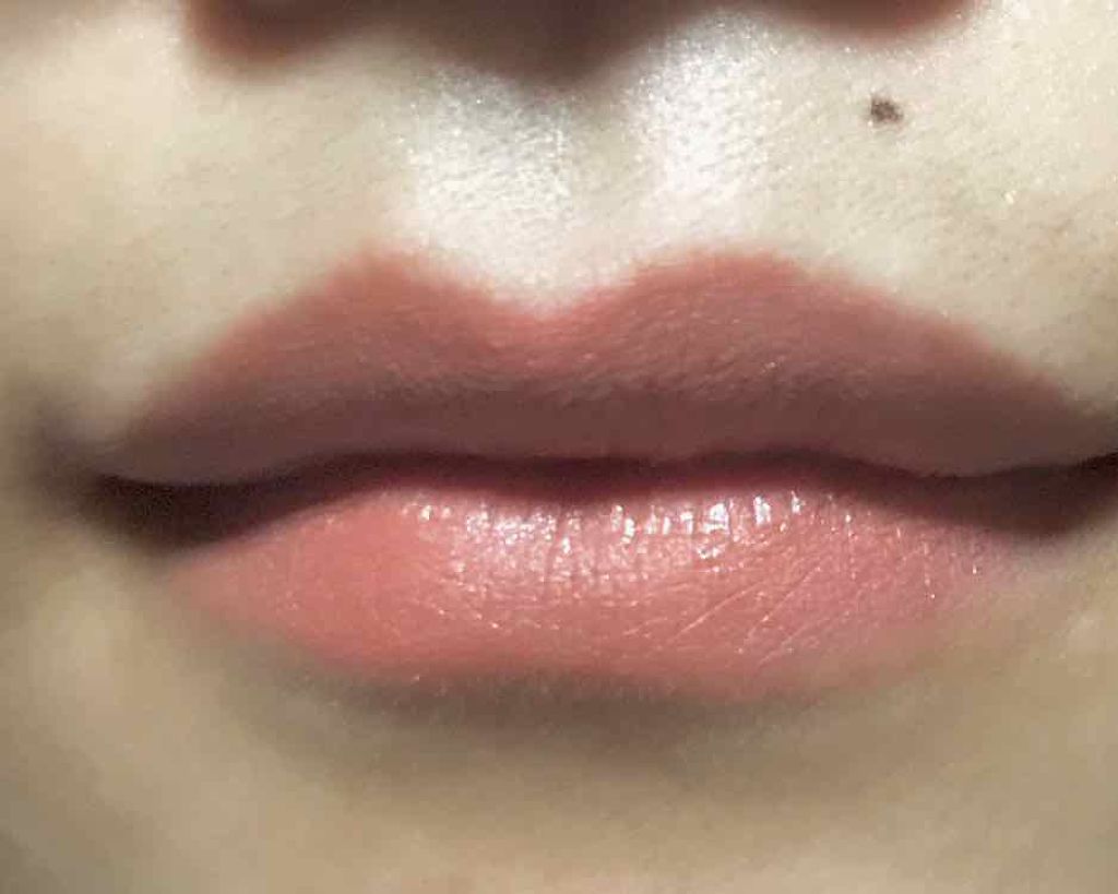 ラスティンググロスリップ/CEZANNE/口紅を使ったクチコミ(2枚目)