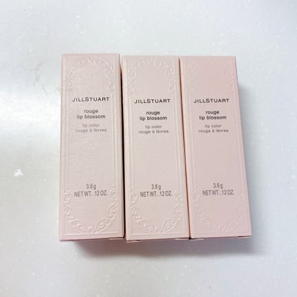 ジルスチュアート ルージュ リップブロッサム 102 petit cherry/JILL STUART/口紅を使ったクチコミ(3枚目)