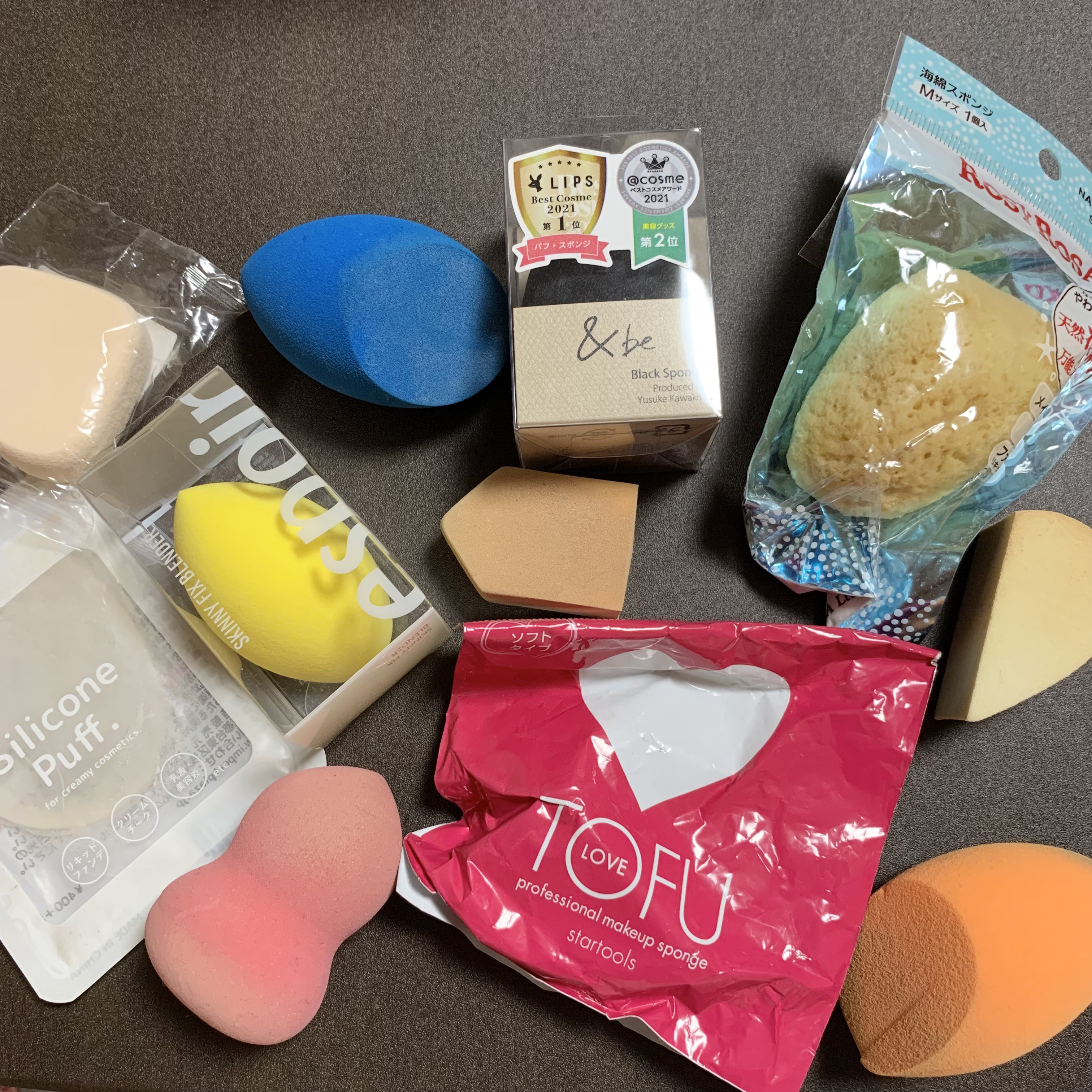 espoir スキニーフィックスブレンダーのクチコミ「評価の高いスポンジを集めてみました！

１fillimilli　ウォータリーパフ
青が印象的な.....」（1枚目）