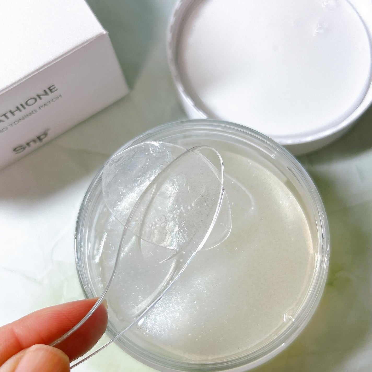 グルタチオンダークゼロトーニングパッチ/SNP/アイケア・アイクリームを使ったクチコミ(4枚目)