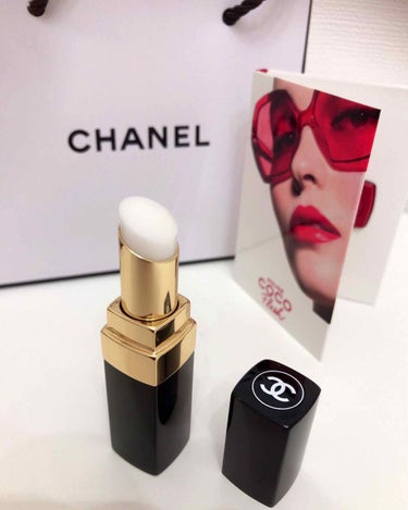 LIPSのお嬢様方ごきげんよう Tetoです🥖ξ(*´∀｀*)ξ

本日は
CHANEL ルージュココボーム

お誕生日プレゼント第2弾として頂いたお品です✨
CHANELの袋をほいっと渡され中から出て