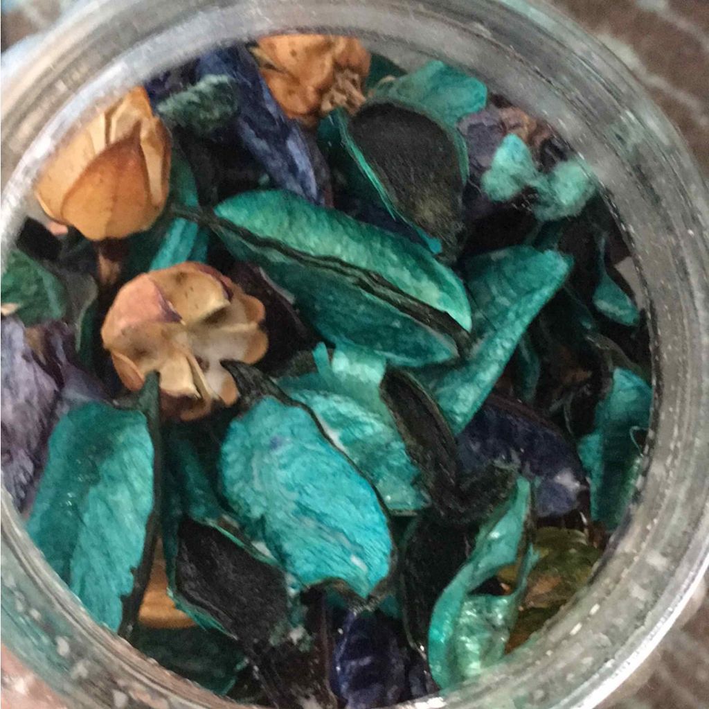 ファブリックミスト アロマティックウード/ランドリン/ファブリックミストを使ったクチコミ(3枚目)