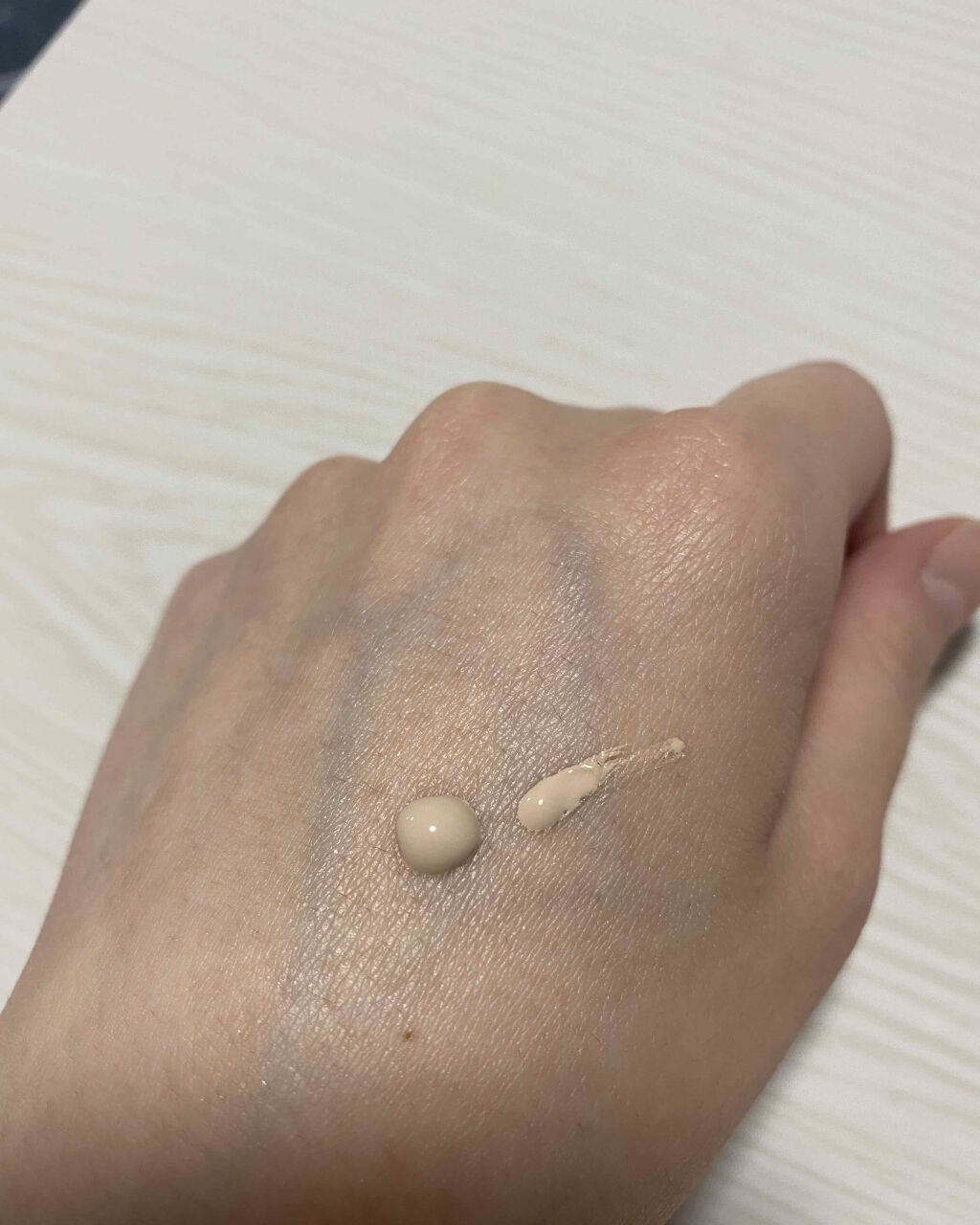 シルキースムース リキッドファンデーション/ナチュラグラッセ/リキッドファンデーションを使ったクチコミ（2枚目）