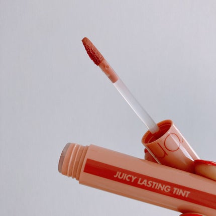 ジューシーラスティングティント/rom&nd/リップティントを使ったクチコミ(2枚目)