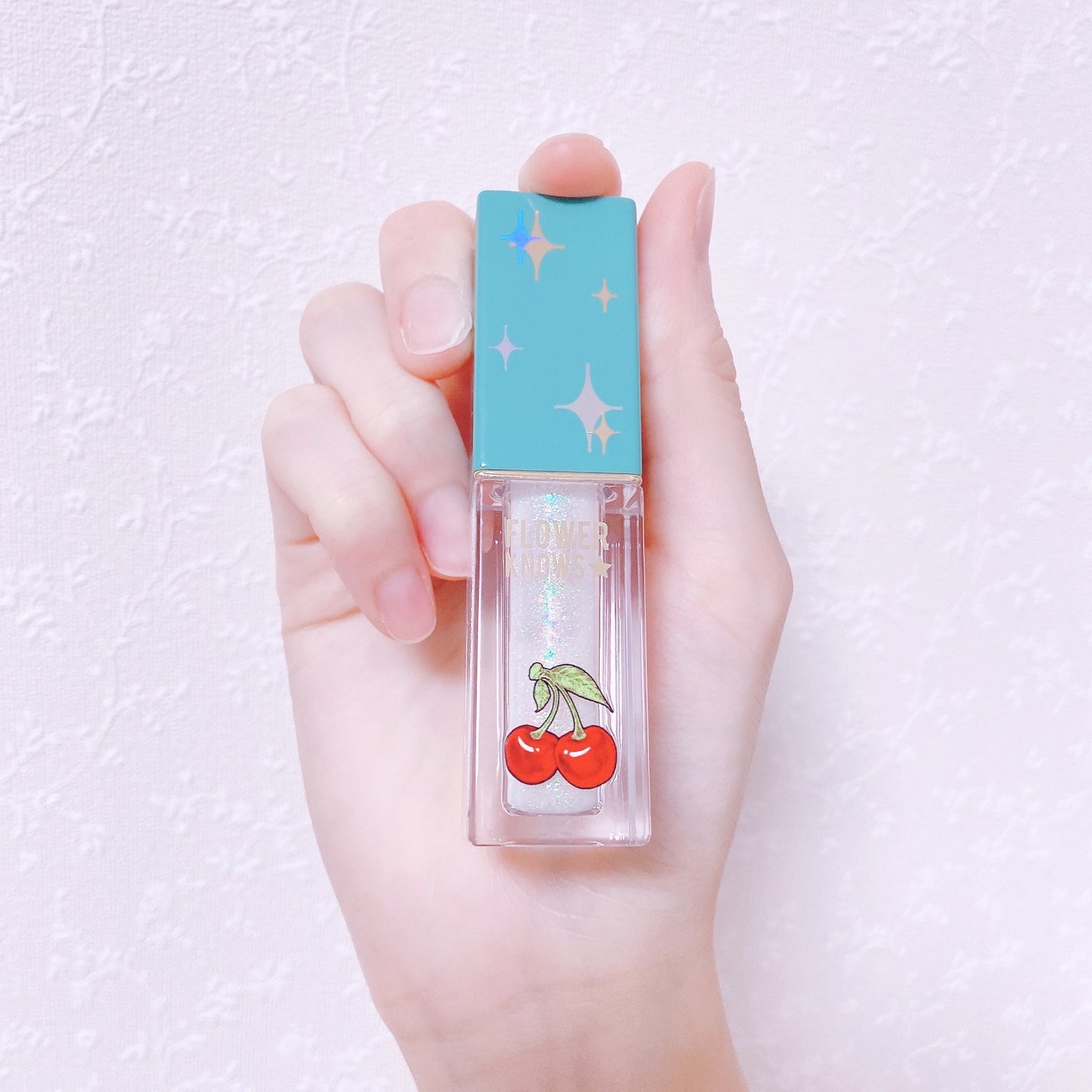 Cherry Love グリッター リキッドアイシャドウ/FlowerKnows/グリッターを使ったクチコミ(2枚目)