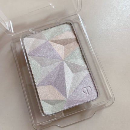 クレ・ド・ポー ボーテ レオスールデクラ/クレ・ド・ポー ボーテ/パウダーハイライトを使ったクチコミ(3枚目)