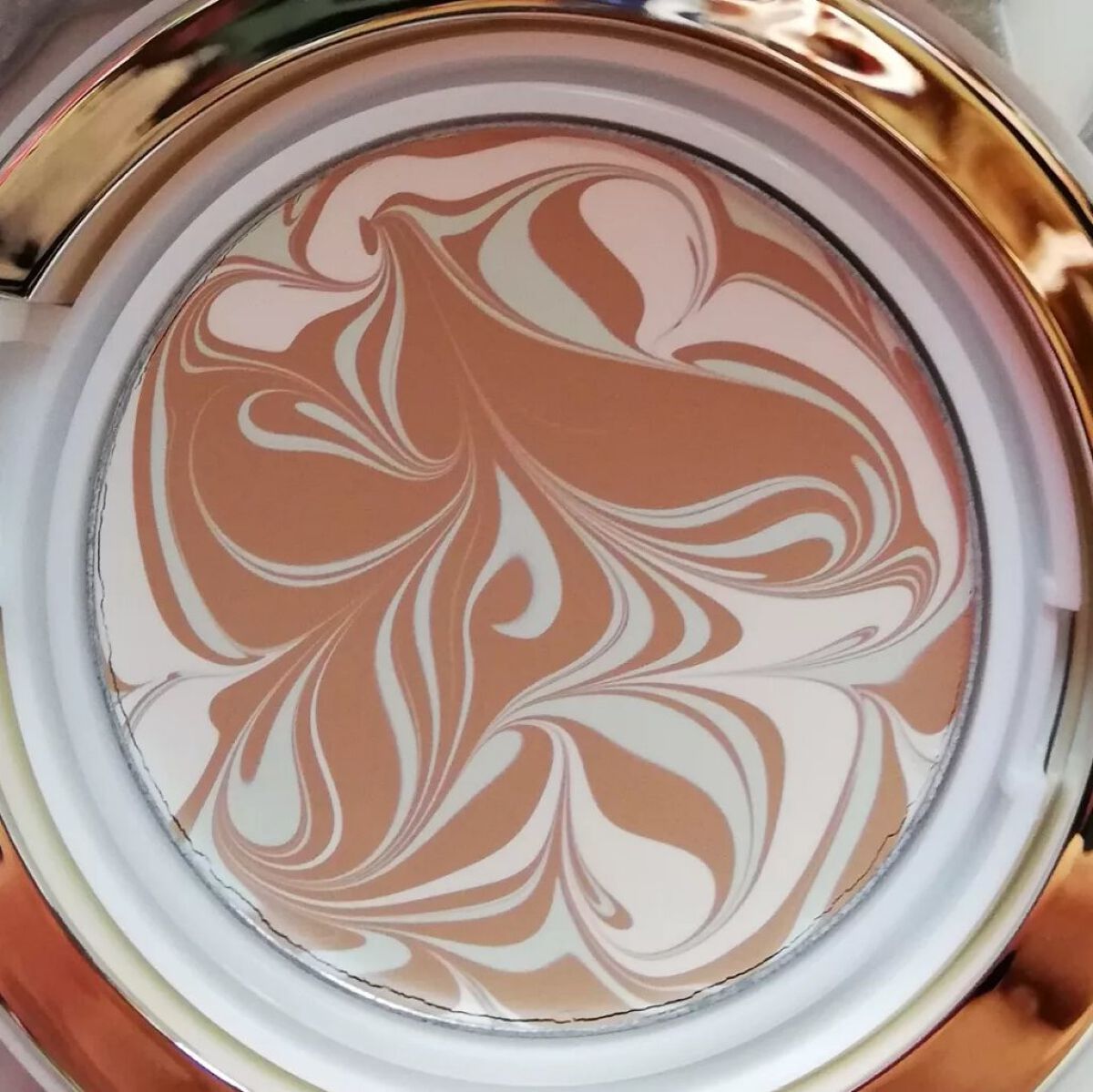 SIGNATURE ESSENCE COVER PACT　 ロングステイ(21号)/AGE20’s/クリーム・エマルジョンファンデーションを使ったクチコミ（2枚目）