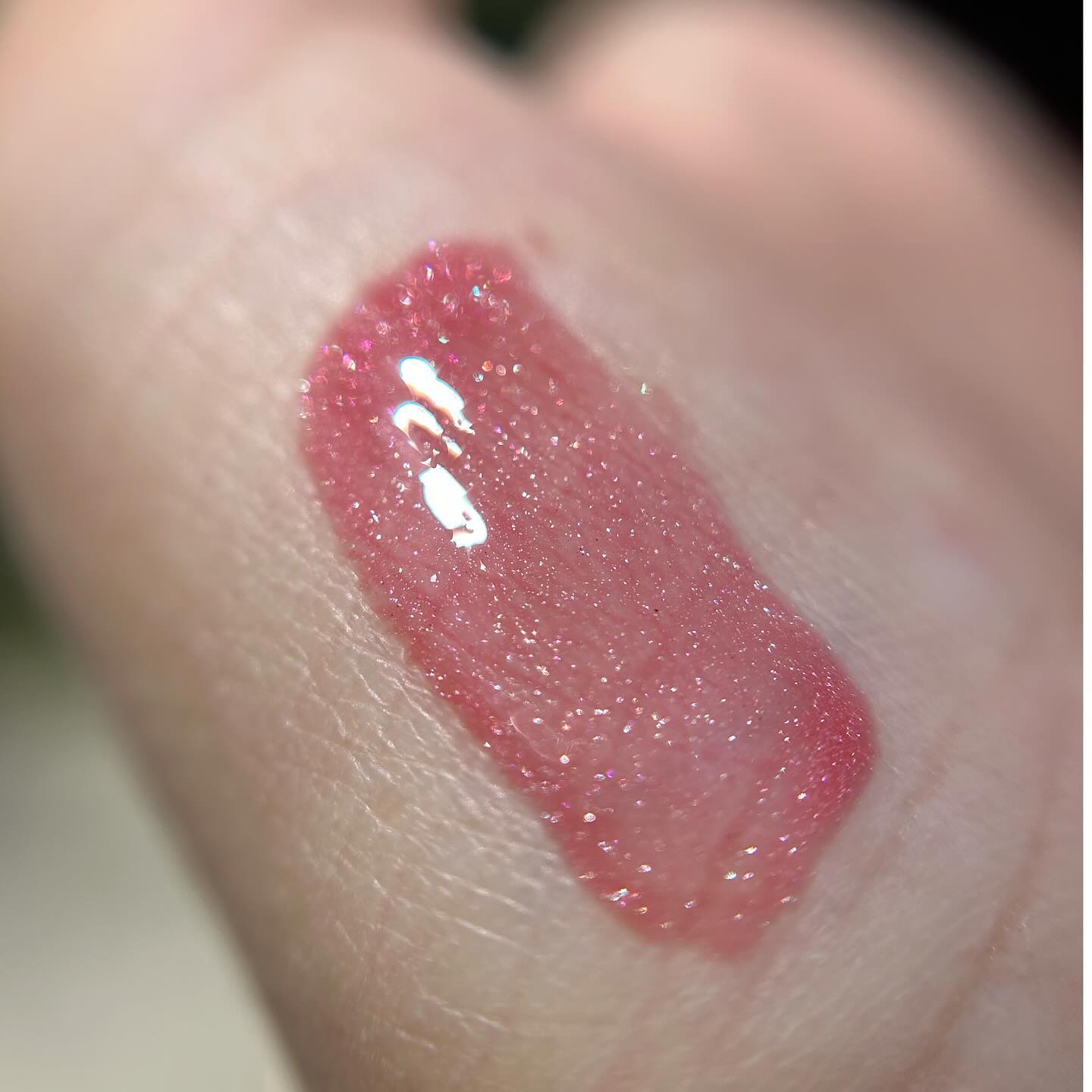 ボリュームパールキッスグロス/Dinto/リップグロスを使ったクチコミ（2枚目）