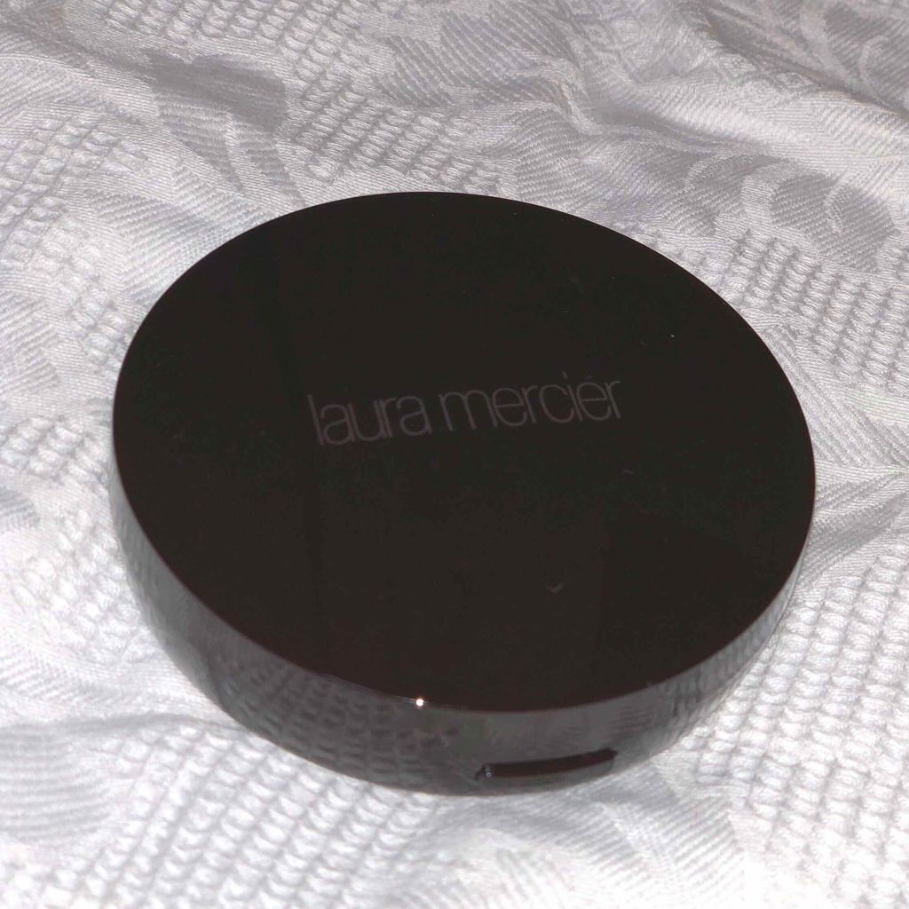 スムースフィニッシュ ファンデーションパウダー/ローラ メルシエ/パウダーファンデーションを使ったクチコミ(2枚目)
