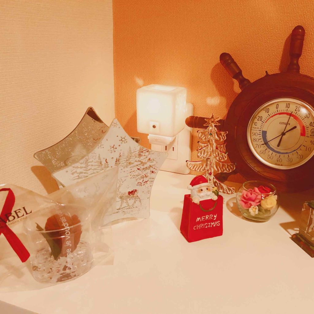 まゆ on LIPS 「初めての投稿でコスメじゃないという、、令和最初のクリスマスって..」(1枚目)