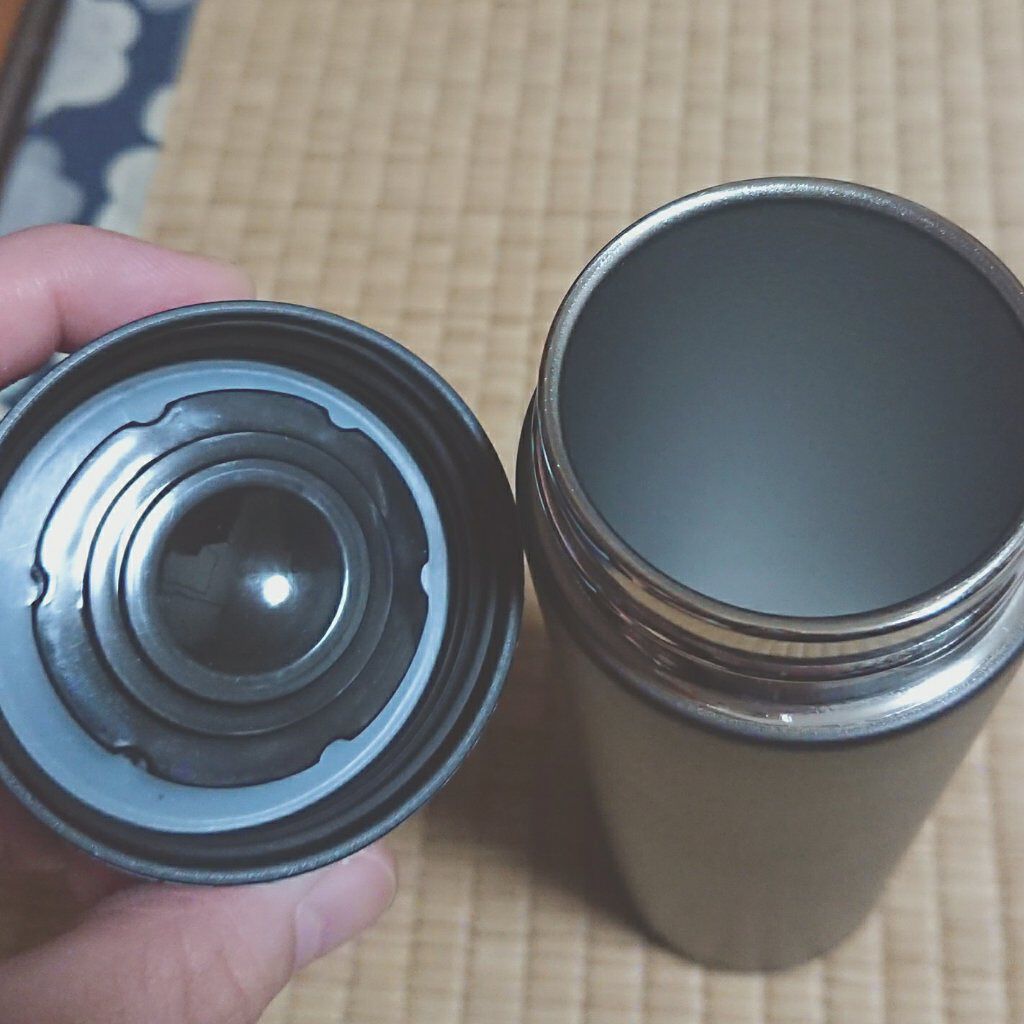 リ ス 🐿 on LIPS 「○ステンレスボトル(水筒)200mlダイソーコスメじゃなくてす..」(3枚目)