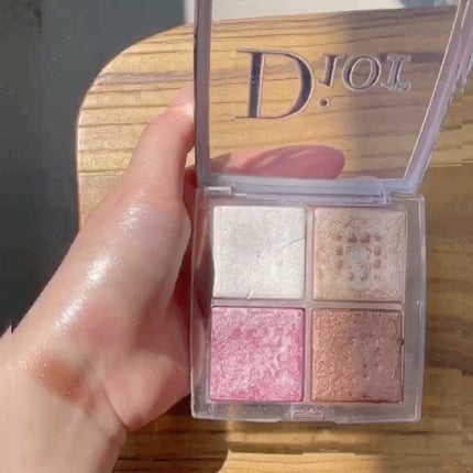 てぃてぃーちゃん on LIPS 「\\圧倒的発光感でツヤっ艶!!//@diorbeautyバズり..」(4枚目)