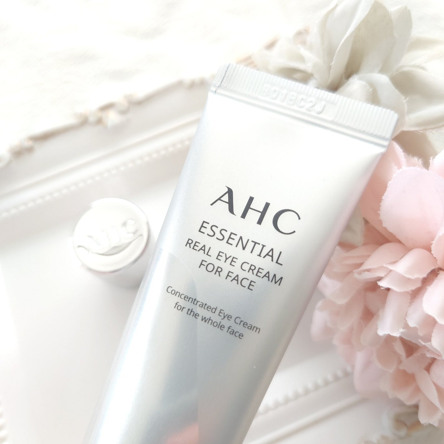 エッセンシャル リアル アイクリーム フォーフェイス/AHC/アイケア・アイクリームを使ったクチコミ(3枚目)