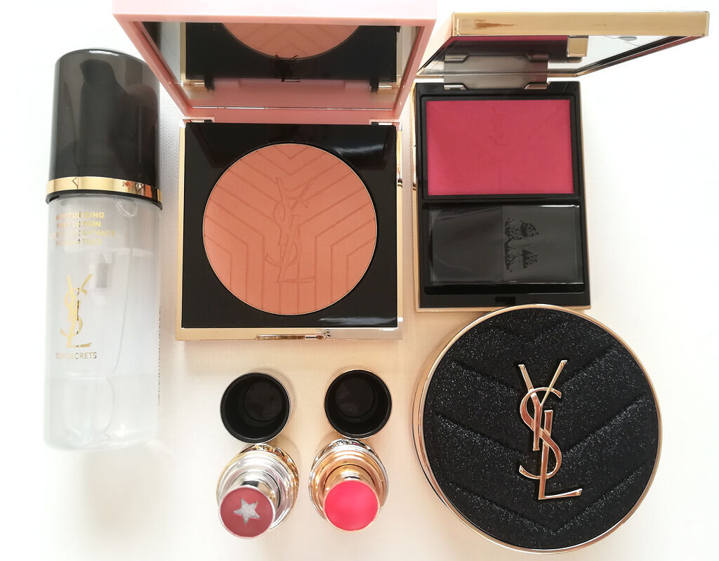 ラディアント タッチ 3D グロウ/YVES SAINT LAURENT BEAUTE/プレストパウダーを使ったクチコミ（2枚目）