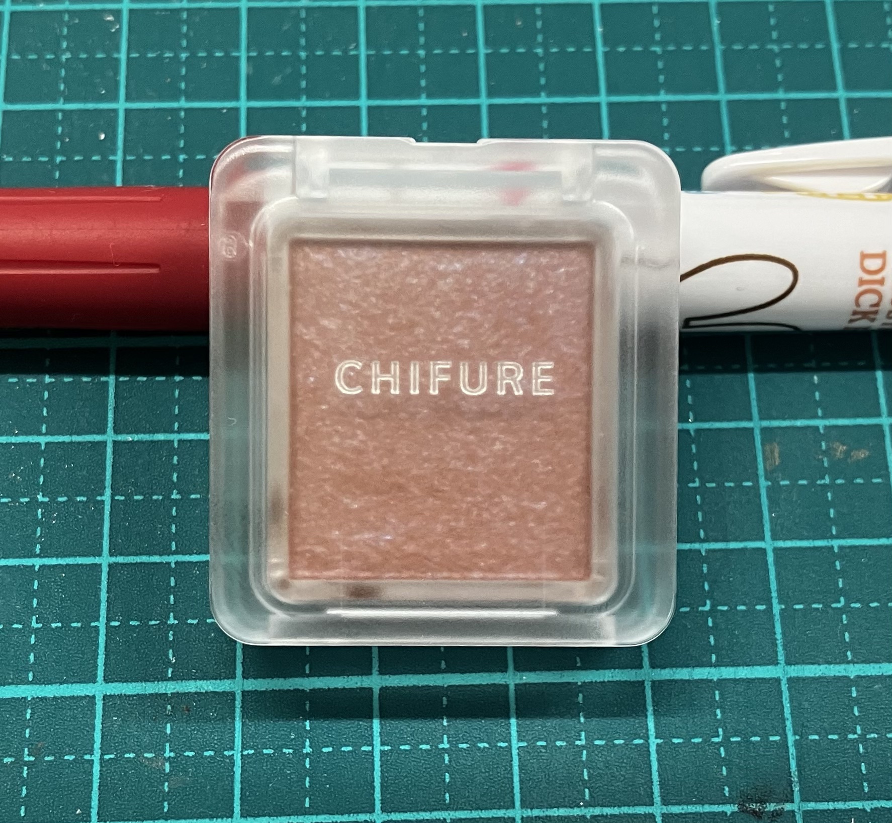 シングル カラー アイシャドウ/ちふれ/単色アイシャドウを使ったクチコミ（1枚目）