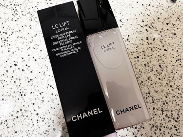 

昨日タカシマヤの近くに予定が
あったのでCHANELに寄って
ル リフト ローションを買ってきましたᓚᘏᗢ 💕

やっぱりCHANELねスキンケアは
良くて1番すきだな～🌈🦄


#CHANEL#ル